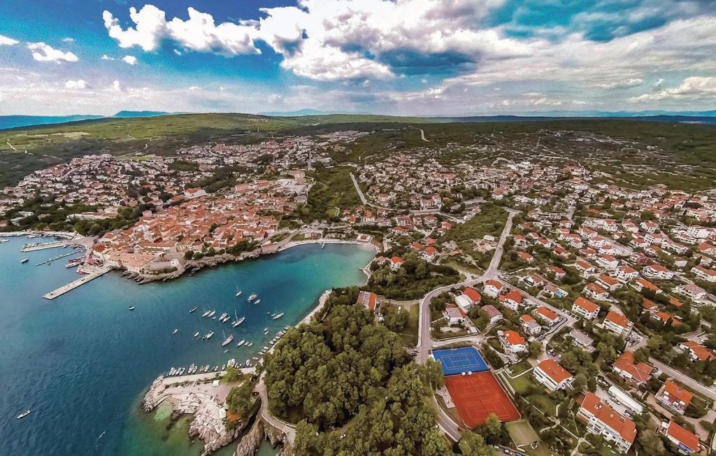 Apartmani Mile Krk Town Exteriör bild